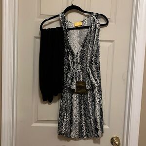 Liz Lange leggings set.  Black multi.